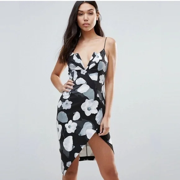 talulah garland midi dress Talulah La Maison Midi Dress - Amelie Floral Print